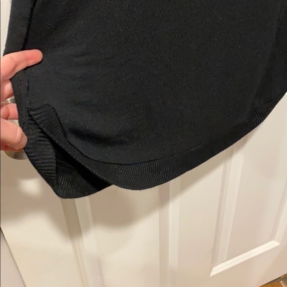 Gap Black Oversized Shirttail Hem Tunic EUC - Picture 3 of 6